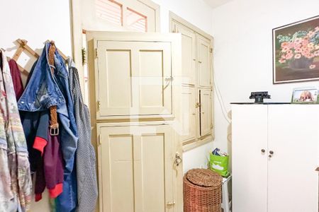 Apartamento à venda com 400m², 4 quartos e 2 vagas Apartamento à venda com 400m², 4 quartos e 2 vagasQuarto de Serviço 02