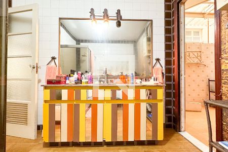 Apartamento à venda com 400m², 4 quartos e 2 vagas Apartamento à venda com 400m², 4 quartos e 2 vagasBanheiro 03
