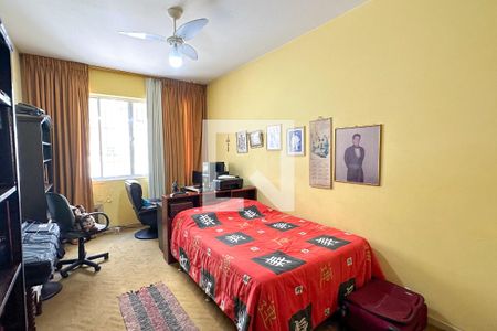 Apartamento à venda com 400m², 4 quartos e 2 vagas Apartamento à venda com 400m², 4 quartos e 2 vagasQuarto 04