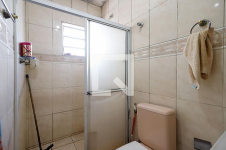 Casa à venda com 256m², 4 quartos e 2 vagas Casa à venda com 256m², 4 quartos e 2 vagasBanheiro