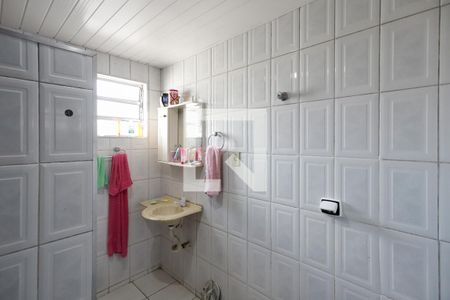Casa à venda com 256m², 4 quartos e 2 vagas Casa à venda com 256m², 4 quartos e 2 vagasBanheiro
