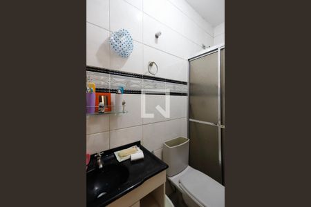 Casa à venda com 256m², 4 quartos e 2 vagas Casa à venda com 256m², 4 quartos e 2 vagasBanheiro