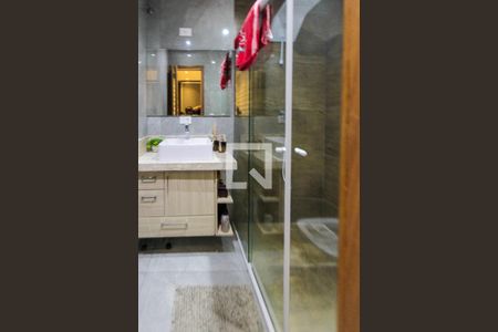 Casa à venda com 250m², 3 quartos e 3 vagas Casa à venda com 250m², 3 quartos e 3 vagasBanheiro da Suite