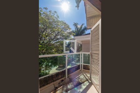 Casa de condomínio à venda com 640m², 4 quartos e 3 vagas Casa de condomínio à venda com 640m², 4 quartos e 3 vagasSuíte 1