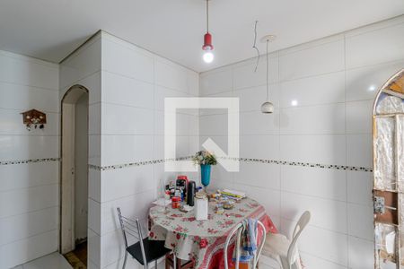 Casa à venda com 300m², 3 quartos e 2 vagas Casa à venda com 300m², 3 quartos e 2 vagasCozinha