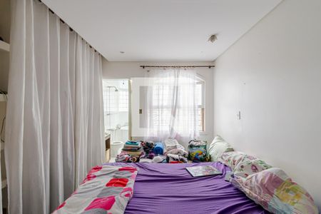 Casa à venda com 300m², 3 quartos e 2 vagas Casa à venda com 300m², 3 quartos e 2 vagasSuíte 2