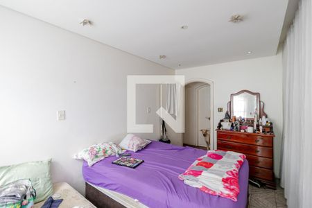 Casa à venda com 300m², 3 quartos e 2 vagas Casa à venda com 300m², 3 quartos e 2 vagasSuíte 2