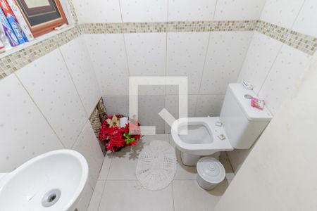 Casa à venda com 300m², 3 quartos e 2 vagas Casa à venda com 300m², 3 quartos e 2 vagasLavabo