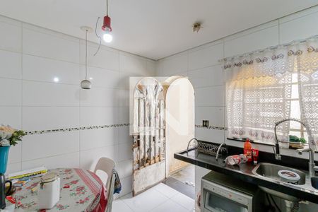 Casa à venda com 300m², 3 quartos e 2 vagas Casa à venda com 300m², 3 quartos e 2 vagasCozinha