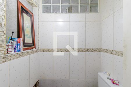 Casa à venda com 300m², 3 quartos e 2 vagas Casa à venda com 300m², 3 quartos e 2 vagasLavabo