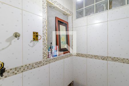 Casa à venda com 300m², 3 quartos e 2 vagas Casa à venda com 300m², 3 quartos e 2 vagasLavabo