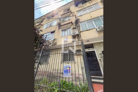 Apartamento à venda com 58m², 2 quartos e 1 vagaFachada