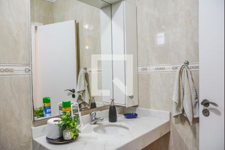 Casa à venda com 280m², 4 quartos e 3 vagas Casa à venda com 280m², 4 quartos e 3 vagasBanheiro