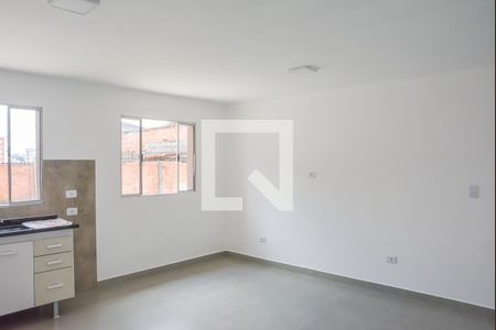 Sala/Cozinha de apartamento para alugar com 1 quarto, 50m² em Baeta Neves, São Bernardo do Campo