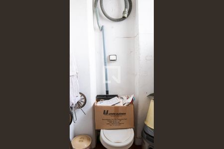 Apartamento à venda com 112m², 3 quartos e sem vaga Apartamento à venda com 112m², 3 quartos e sem vagaBanheiro de serviço