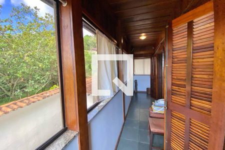 Casa à venda com 471m², 5 quartos e 2 vagasVaranda