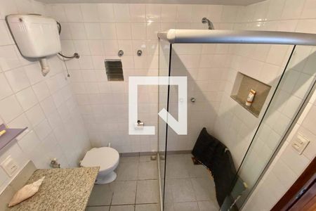 Casa à venda com 471m², 5 quartos e 2 vagasBanheiro 3