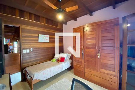 Casa à venda com 471m², 5 quartos e 2 vagasQuarto 1