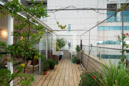 Apartamento à venda com 147m², 1 quarto e sem vagaVista 