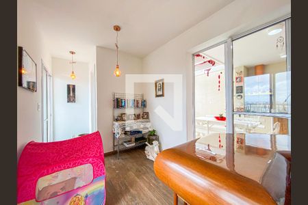 Apartamento à venda com 152m², 2 quartos e 2 vagas Apartamento à venda com 152m², 2 quartos e 2 vagasTerraço