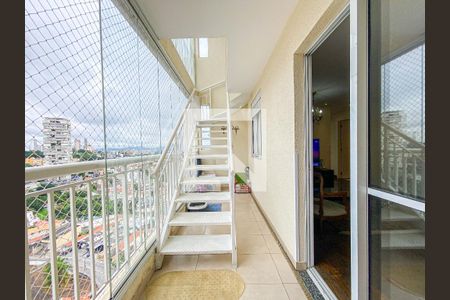 Apartamento à venda com 152m², 2 quartos e 2 vagas Apartamento à venda com 152m², 2 quartos e 2 vagasvaranda