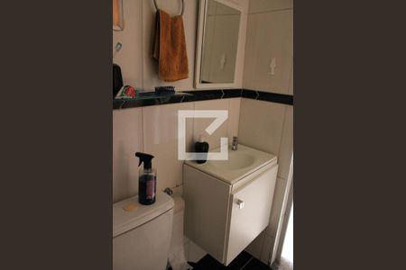 Casa à venda com 120m², 3 quartos e 1 vagaBanheiro 2