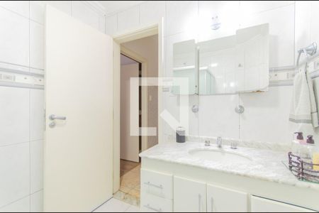 Apartamento à venda com 95m², 3 quartos e 1 vaga Apartamento à venda com 95m², 3 quartos e 1 vagaBanheiro