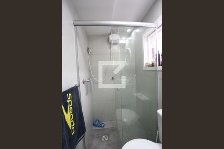 Casa à venda com 165m², 3 quartos e 1 vagaBanheiro da Suíte 2