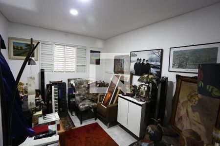 Casa à venda com 165m², 3 quartos e 1 vagaquarto 