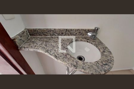 Casa à venda com 250m², 4 quartos e 4 vagas Casa à venda com 250m², 4 quartos e 4 vagasLavabo 2