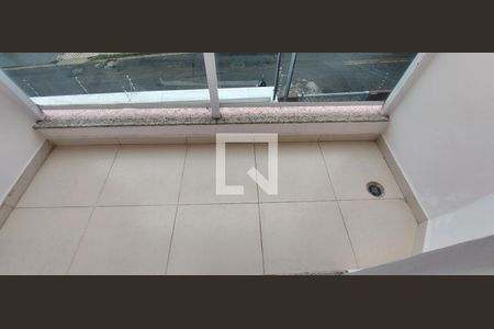 Casa à venda com 250m², 4 quartos e 4 vagas Casa à venda com 250m², 4 quartos e 4 vagasVaranda Quarto 3 suíte