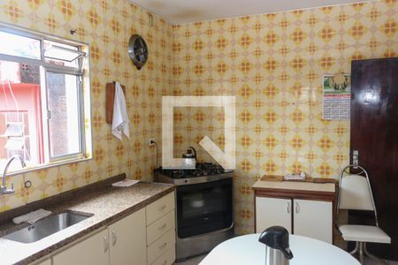 Casa à venda com 154m², 5 quartos e 2 vagasCozinha