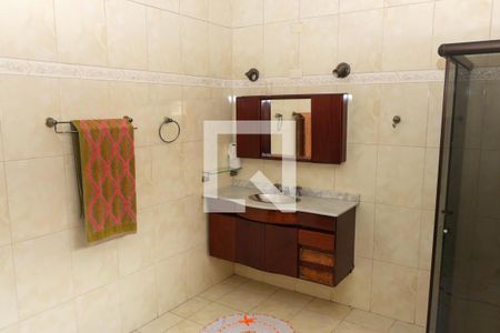 Casa à venda com 154m², 5 quartos e 2 vagasBanheiro