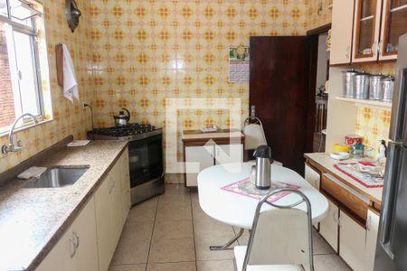 Casa à venda com 154m², 5 quartos e 2 vagasCozinha