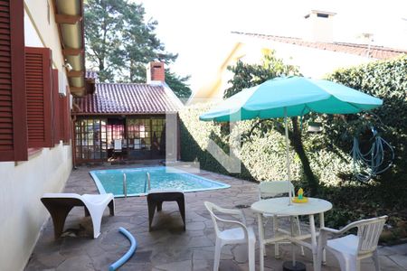 Casa à venda com 430m², 5 quartos e 2 vagasPiscina 