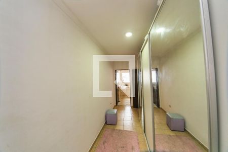 Casa à venda com 280m², 5 quartos e 4 vagasCloset Suíte 2
