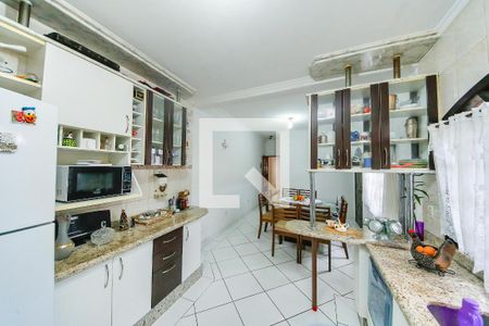 Casa à venda com 280m², 5 quartos e 4 vagasCozinha