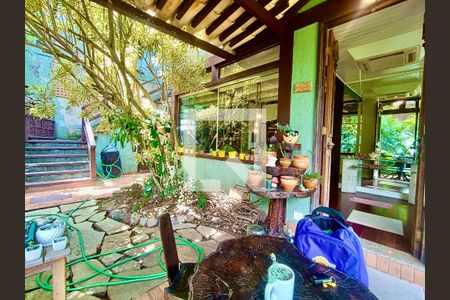 Casa à venda com 1217m², 4 quartos e 4 vagas Casa à venda com 1217m², 4 quartos e 4 vagasárea externa