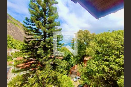 Casa à venda com 1217m², 4 quartos e 4 vagas Casa à venda com 1217m², 4 quartos e 4 vagasVaranda do Quarto 3