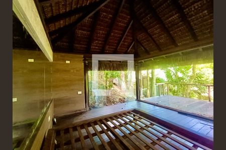 Casa à venda com 1217m², 4 quartos e 4 vagas Casa à venda com 1217m², 4 quartos e 4 vagasQuarto 4