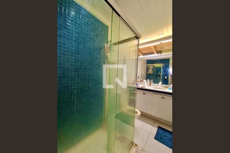 Casa à venda com 1217m², 4 quartos e 4 vagas Casa à venda com 1217m², 4 quartos e 4 vagasBanheiro 4