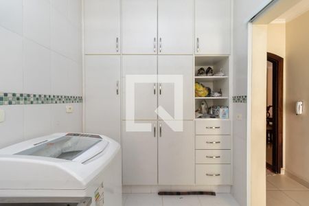 Casa à venda com 300m², 5 quartos e 3 vagasÁrea de Serviço