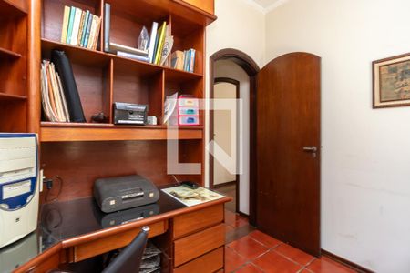 Casa à venda com 300m², 5 quartos e 3 vagasEscritório