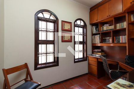 Casa à venda com 300m², 5 quartos e 3 vagasEscritório