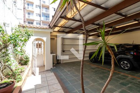 Casa à venda com 300m², 5 quartos e 3 vagasEntrada