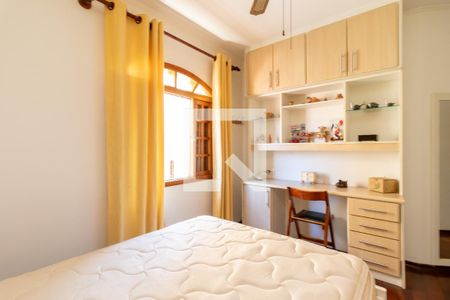 Casa à venda com 300m², 5 quartos e 3 vagasQuarto 4