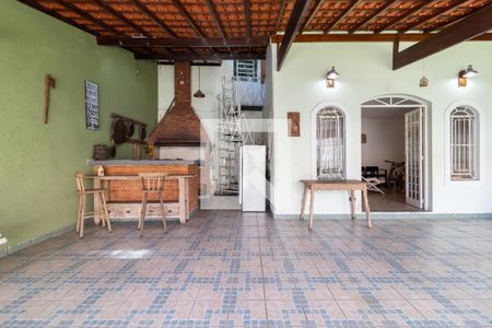 Casa à venda com 300m², 5 quartos e 3 vagasÁrea de Lazer