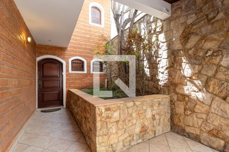 Casa à venda com 300m², 5 quartos e 3 vagasEntrada