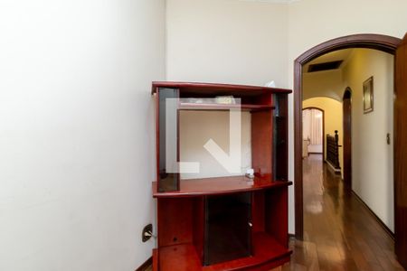 Casa à venda com 300m², 5 quartos e 3 vagasQuarto 5 / Sala de TV