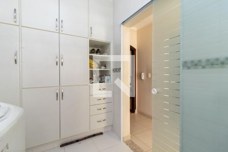 Casa à venda com 300m², 5 quartos e 3 vagasÁrea de Serviço